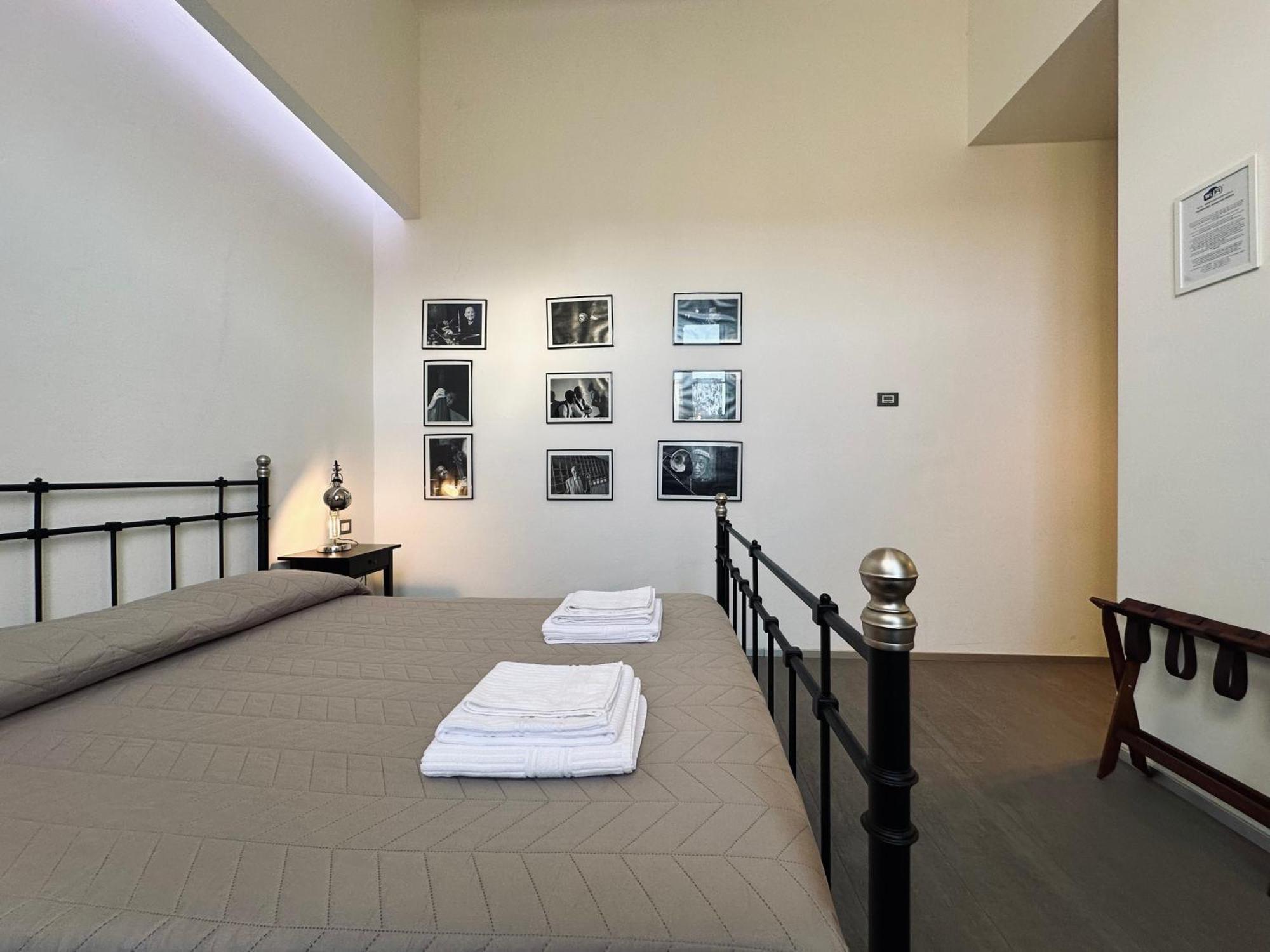 Indipendenza 24 Bed and Breakfast Bologna Eksteriør billede